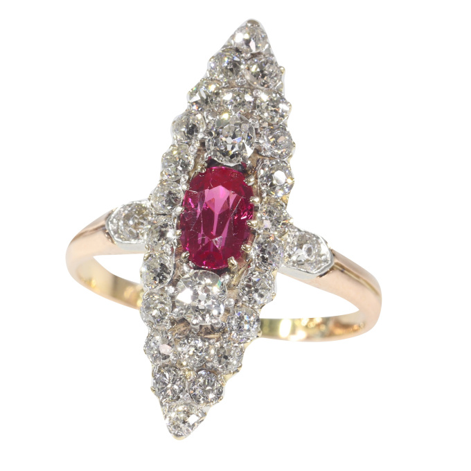 Antique Victorian diamond ring with lovely untreated high quality ruby by Artista Desconocido