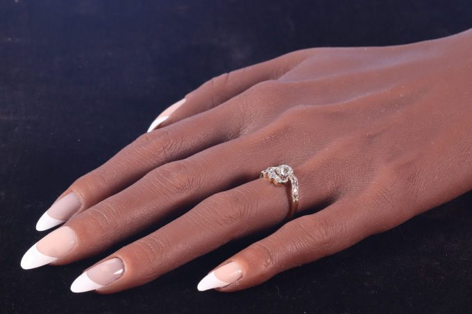 Vintage Belle Epoque diamond engagement ring by Artiste Inconnu