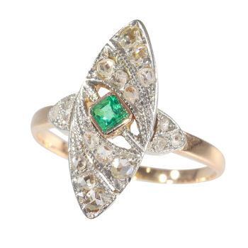 Vintage 1920's Art Deco diamond and high quality emerald ring by Artista Desconhecido