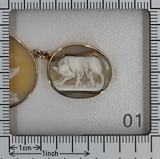 French antique cameo necklace by Artiste Inconnu