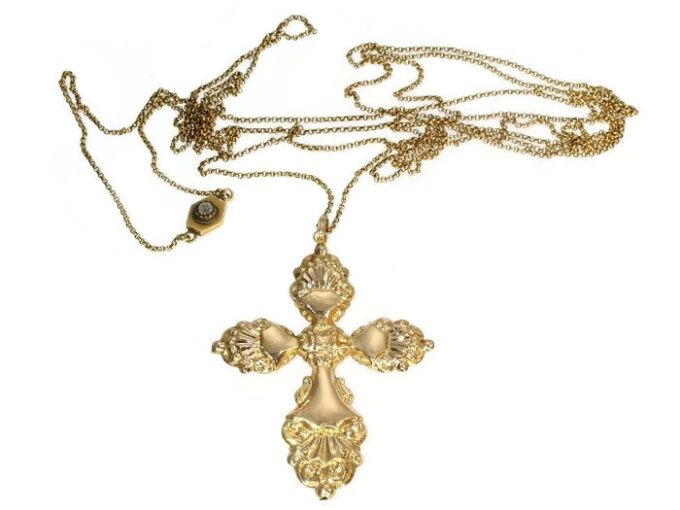 Antique cross pendant with extraordinary long antique gold chain by Unknown Artist