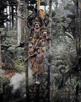 XV 61 - Gogine Boys - Goroka, Eastern Highland - Papua New Guinea, 2010 by Jimmy Nelson