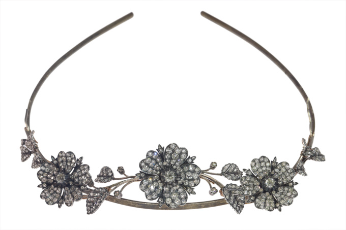Vintage Georgian / Victorian diamond tiara and necklace set with over 500 diamonds by Onbekende Kunstenaar