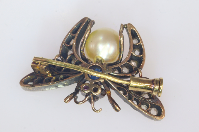 Vintage antique diamond and pearl insect brooch by Artista Sconosciuto