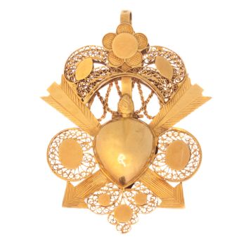 Late 18th Century Georgian arrow pierced heart locket pendant in gold filigree by Unknown Artist