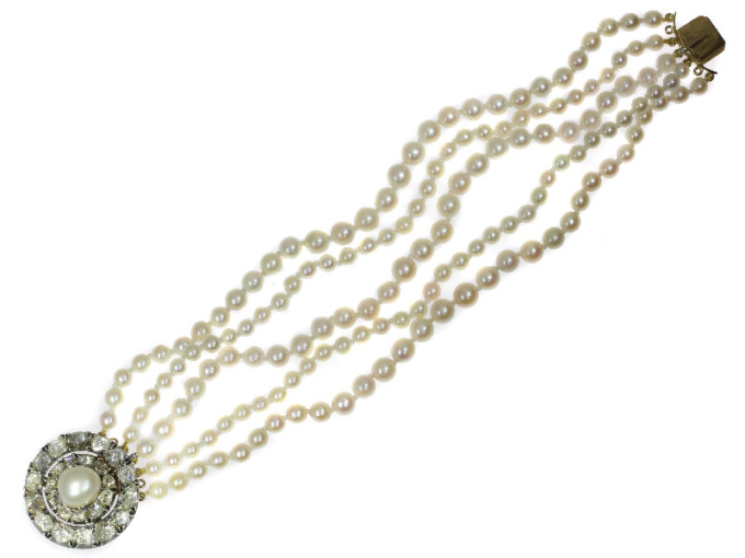 Antique 5-string pearl bracelet with rose cut diamond closure and real big pearl by Onbekende Kunstenaar