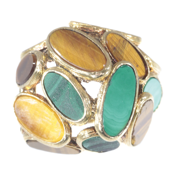 Vintage Sixties pop-art gold ring set with malachite and tiger eye by Artiste Inconnu