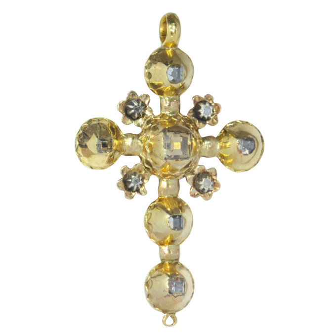 Antique Baroque gold diamond pendant with first generation brilliant cut diamonds (table cuts) by Artista Desconhecido