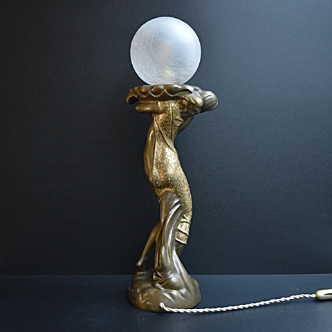 Art deco figure lamp  by Onbekende Kunstenaar