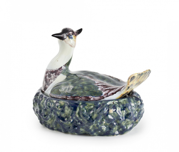 Polychrome oval butter tub with lapwing form cover by Artiste Inconnu