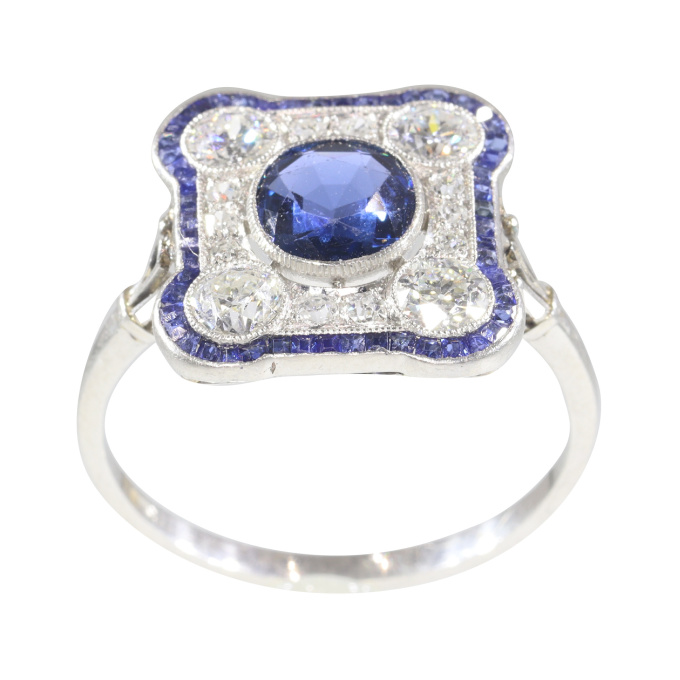 Vintage Art Deco platinum diamond and sapphire engagement ring by Unbekannter Künstler