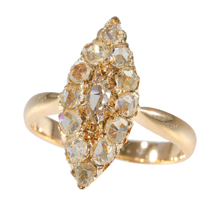 Vintage antique diamond marquise shaped ring by Artista Desconhecido