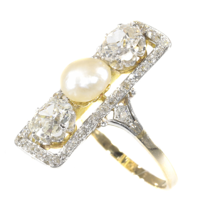 Large impressive Belle Epoque Art Deco diamond and pearl engagement ring by Onbekende Kunstenaar