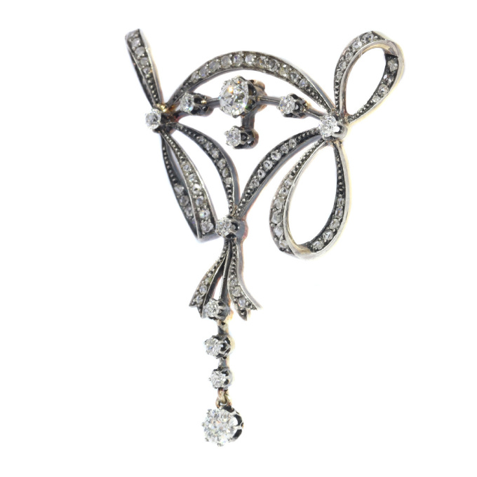 Most elegant Belle Epoque diamond pendant brooch by Artista Desconocido