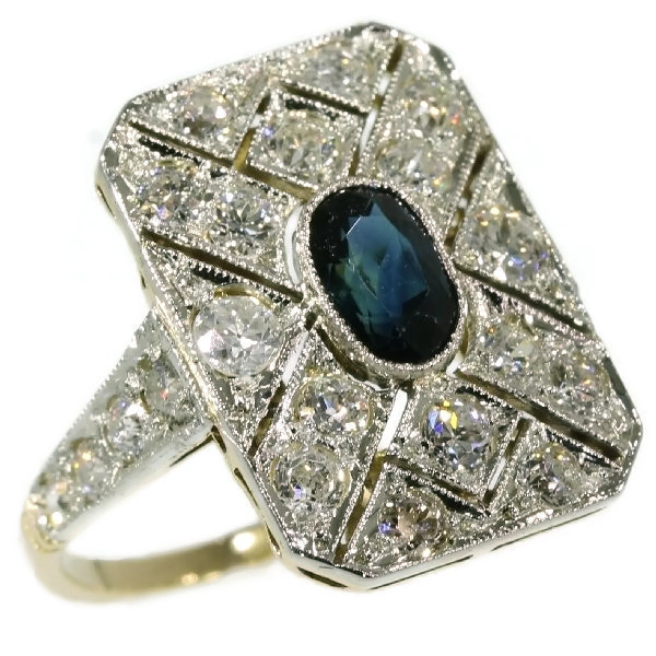 Diamond and sapphire Art Deco engagement ring by Artista Desconhecido