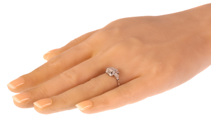Vintage Fifties Art Deco inspired diamond engagement ring by Unbekannter Künstler