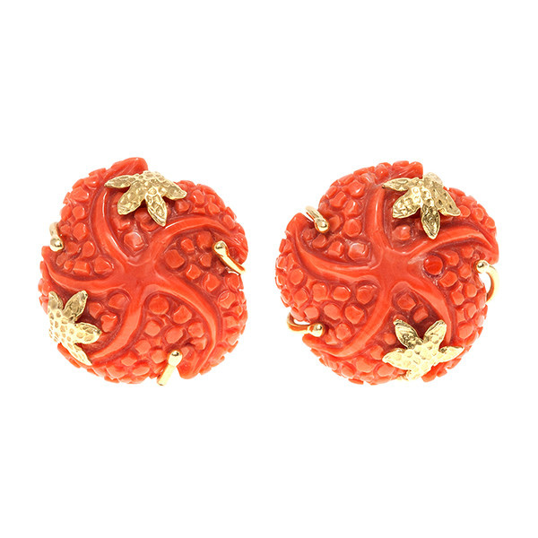 Starfish coral earstuds by Artiste Inconnu