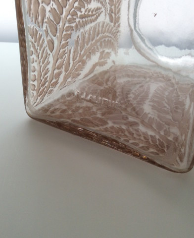 A rare vase Mhyrris designed by Lalique by René Lalique
