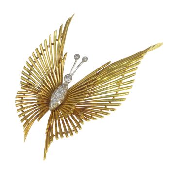 Vintage 1960's 18K gold diamond butterfly brooch by Artista Desconocido