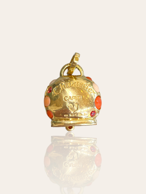 Geelgouden ‘Chantecler’ hanger in de vorm van een kroon bezet met koraal, diamant en saffier by Onbekende Kunstenaar