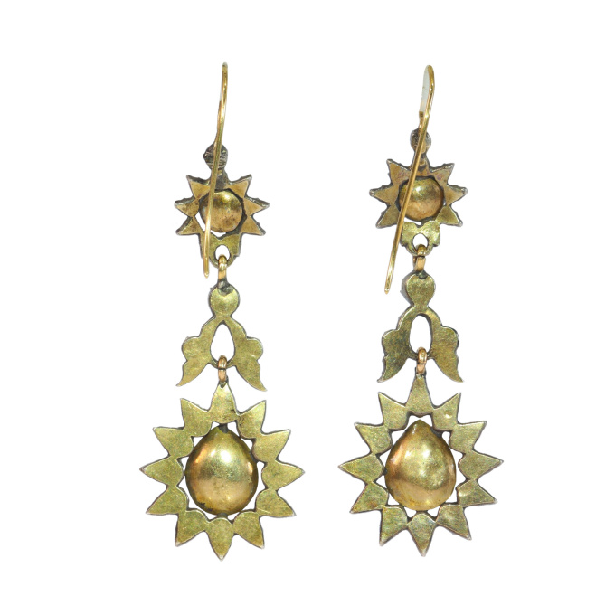 Vintage antique Victorian long pendent diamond earrings by Artista Sconosciuto