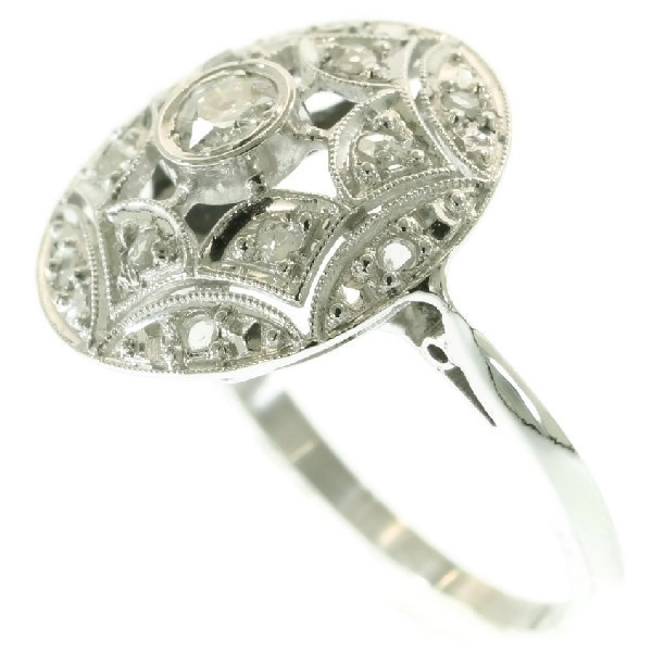 Sparkling vintage Art Deco diamond engagement ring by Onbekende Kunstenaar