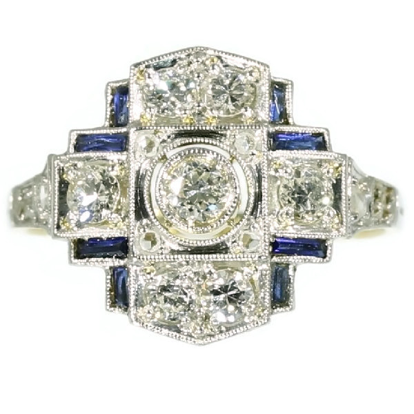 Art Deco engagement ring with diamonds and sapphires by Artista Sconosciuto