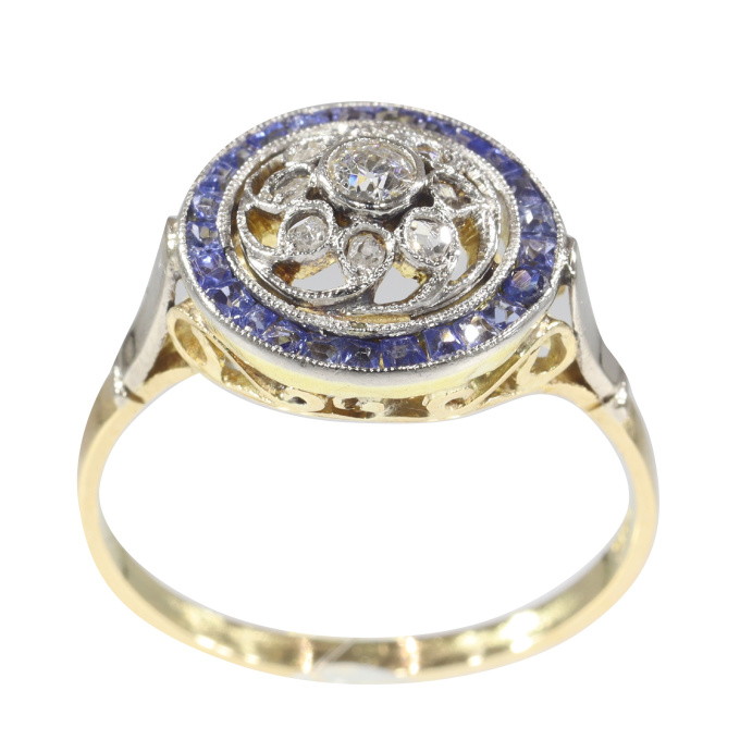 Vintage Art Deco diamond and sapphire ring by Artista Desconhecido