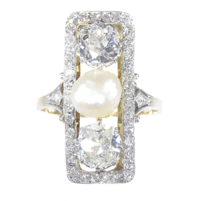 Large impressive Belle Epoque Art Deco diamond and pearl engagement ring by Artista Desconocido