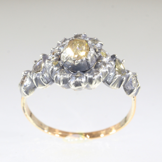 Genuine antique vintage diamond ring by Artista Sconosciuto