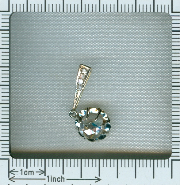 Art Deco diamond pendant with large rose cut diamond by Onbekende Kunstenaar