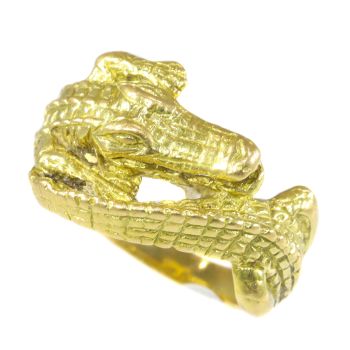 Vintage 18K gold crocodile/alligator ring wrapped around the finger by Unknown Artist