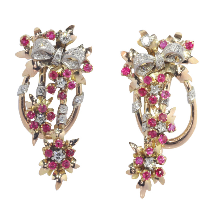 Vintage 1950's Retro pendent earrings with diamonds and rubies by Artista Sconosciuto
