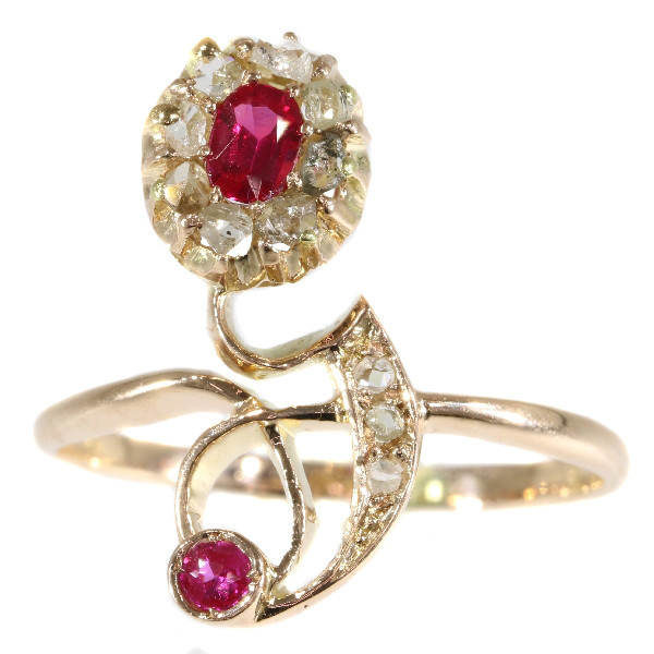 Typical strong design Art Nouveau ruby and diamond ring by Artiste Inconnu