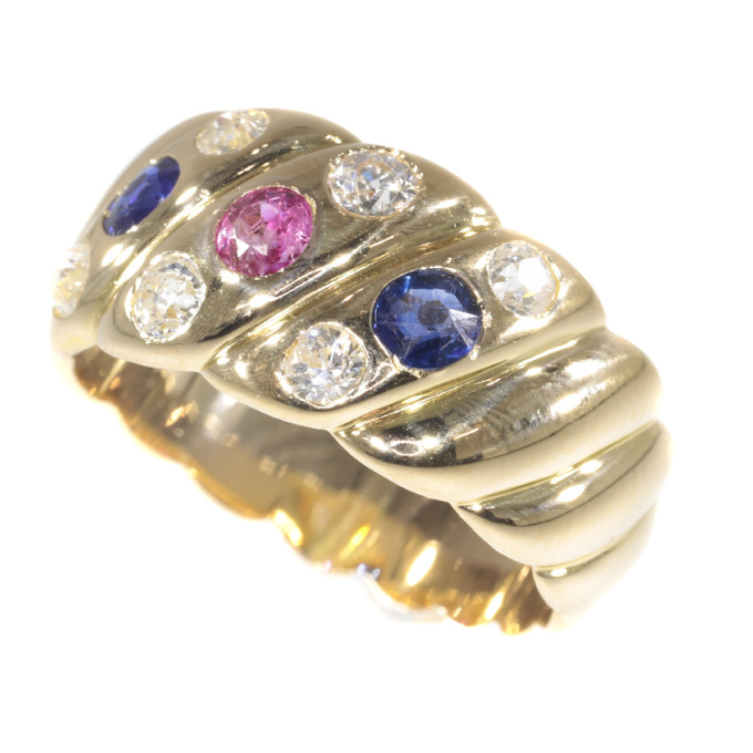 Antique 18K gold Victorian diamond sapphire and ruby ring by Artista Sconosciuto