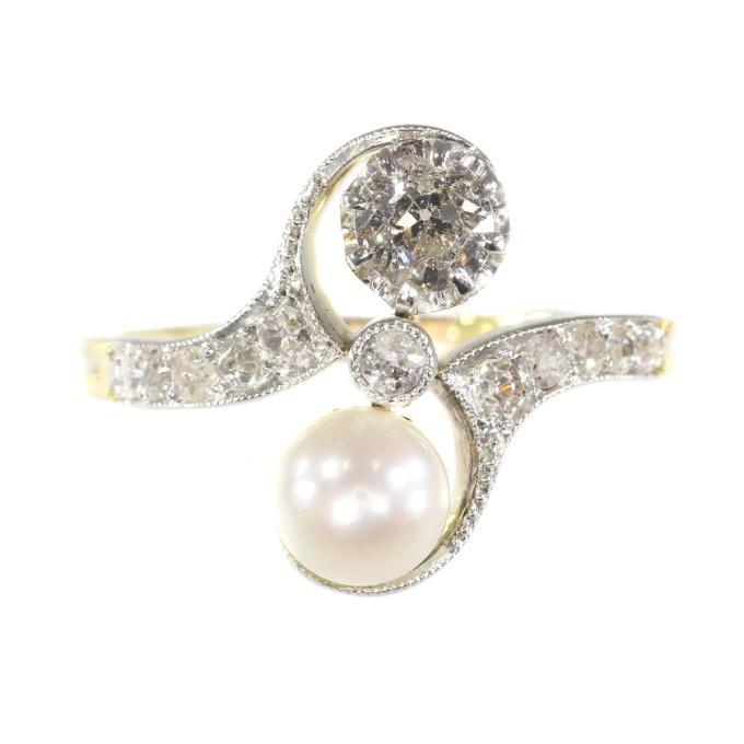 Belle Epoque diamond and pearl engagement ring model toi et moi by Onbekende Kunstenaar