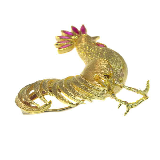 Vintage Fifties 18K gold brooch rooster with ruby comb by Artista Sconosciuto
