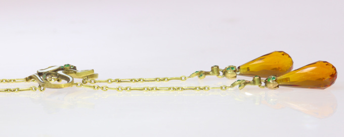 French Art Nouveau enameled necklace with emeralds and citrine briolettes by Onbekende Kunstenaar