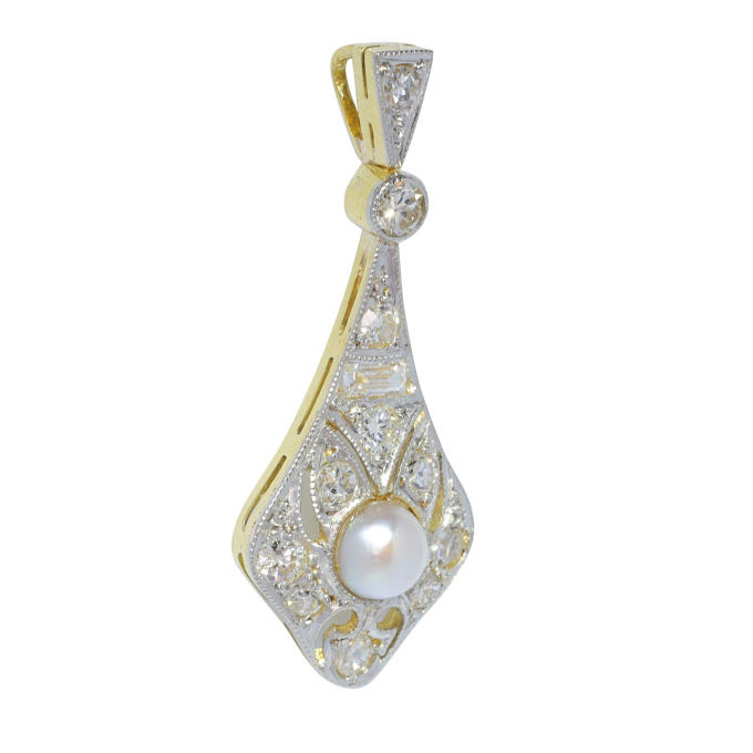 Vintage 1920's Art Deco diamond and pearl pendant by Unknown artist