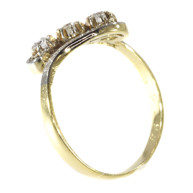Elegant Belle Epoque diamond ring by Artista Desconocido