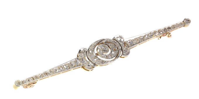 Bar Brooch Bel Epoque Art Deco 18K gold with 65 rose cut diamonds by Artiste Inconnu