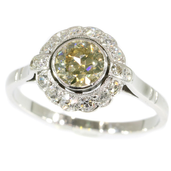 Fifties diamond engagement ring - white gold - champagne colored brilliant by Artista Sconosciuto