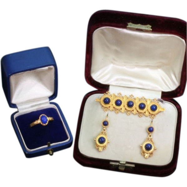 Neo-etruscan revival parure ring brooch earrings filigree granules lapis lazuli by Artista Desconocido