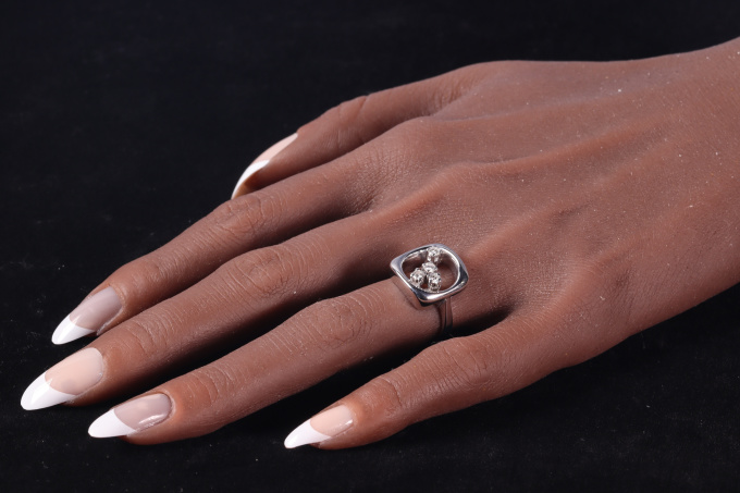 Vintage 1960's diamond ring by Artista Desconhecido