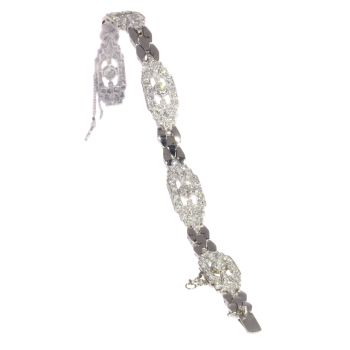 Vintage Fifties Art Deco diamond bracelet with 4.65 crt total diamond weight by Unknown Artist