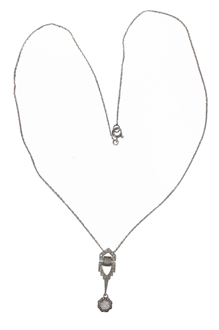 Vintage Art Deco diamond pendant on platinum necklace by Unknown artist