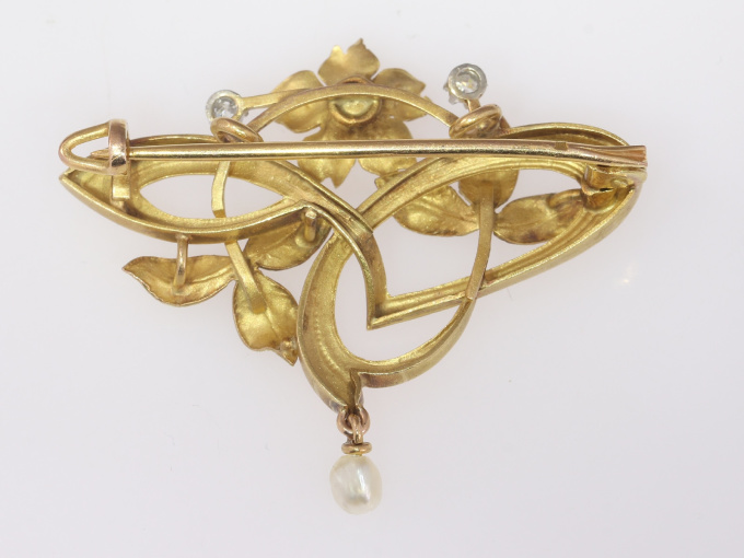 French Art Nouveau 18K gold pendant brooch with diamonds and pearls by Artista Sconosciuto