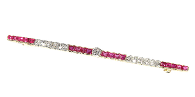 Art Deco ruby and diamond bar brooch by Artista Sconosciuto