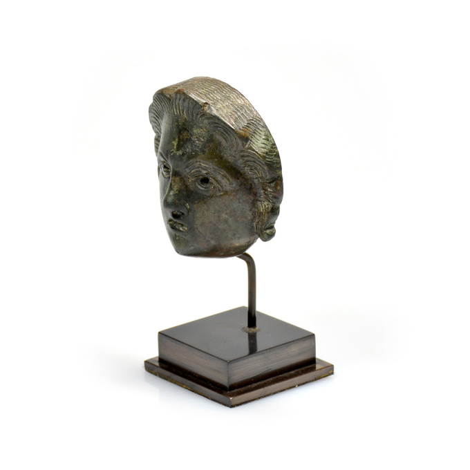 A Roman bronze head attachment of a youth, ca 1st-2nd century AD by Onbekende Kunstenaar