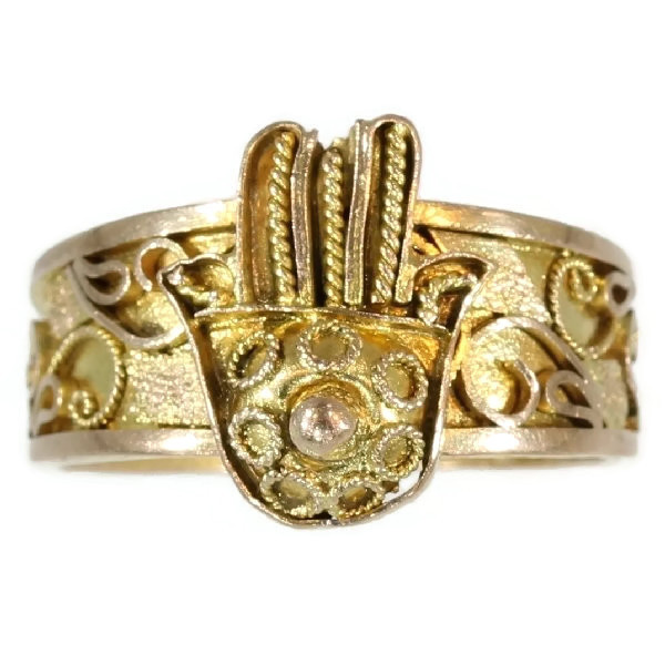 Antique ring from empire era gold filigree hand of fatima by Onbekende Kunstenaar